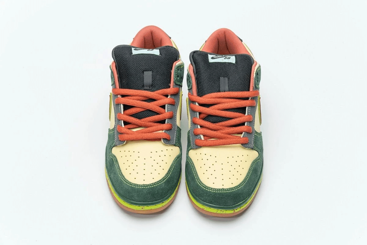 Men's SB Dunk Low PRM QS Mosquito Shoes