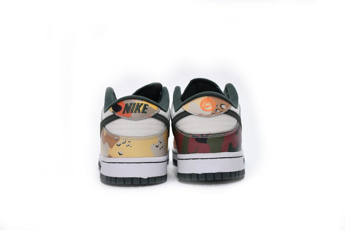 Men's SB Dunk SE Sail Multi-Camo Shoes