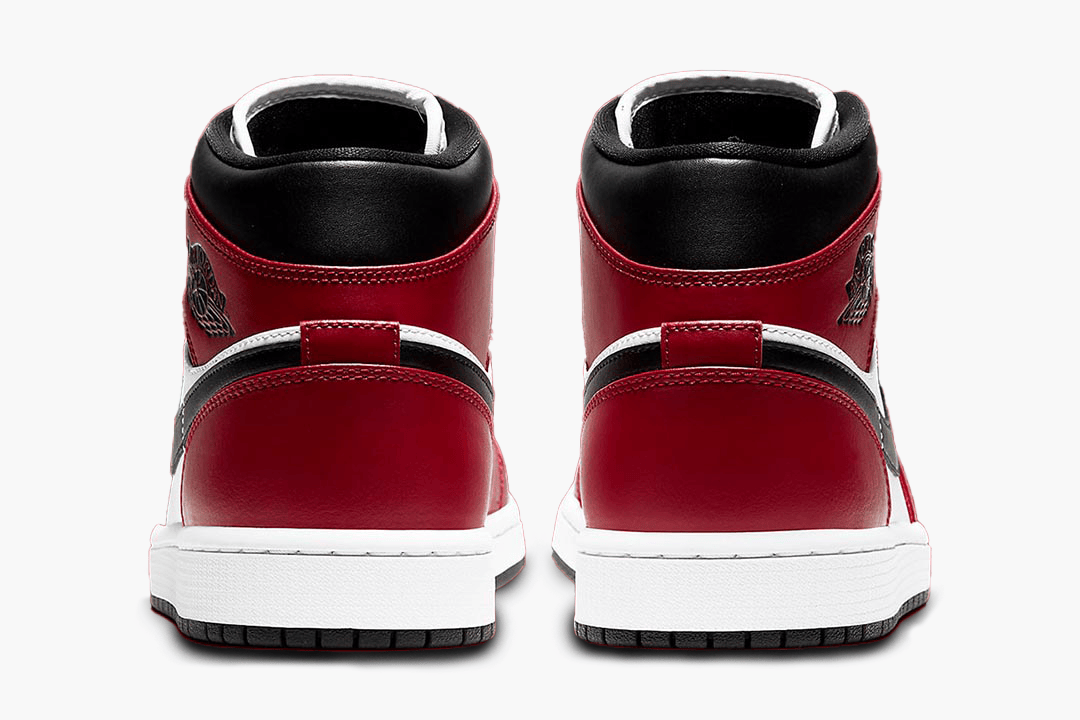 Men's Air Jordan 1 Mid 'Chicago Black Toe' Shoes