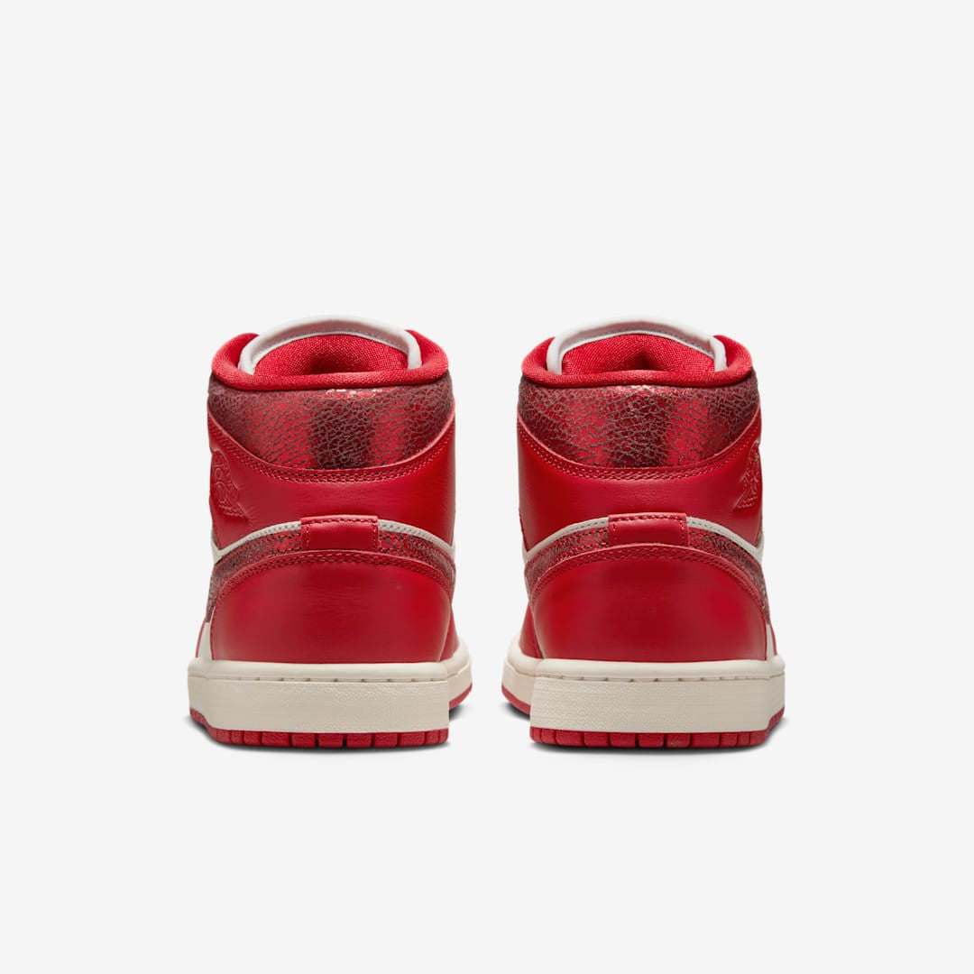 Men's Air Jordan 1 Mid 'Cracked Leather' Shoes