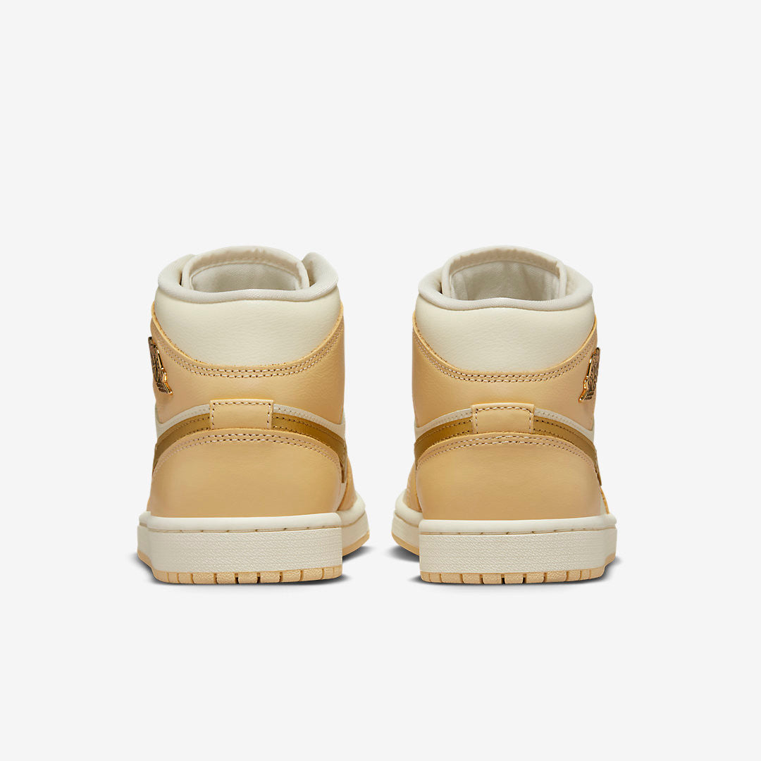 Men's Air Jordan 1 Mid 'Pale Vanilla' Shoes
