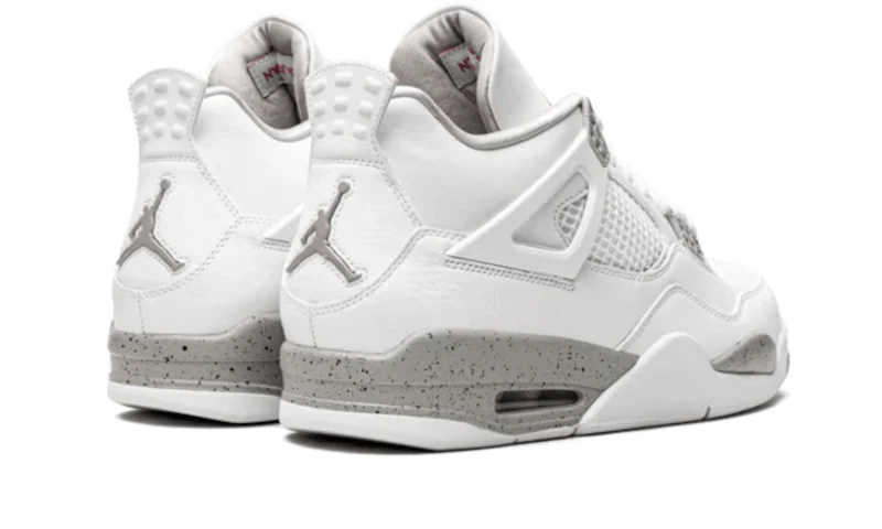 Men's Nike Air Jordan 4 Thunder Shoes