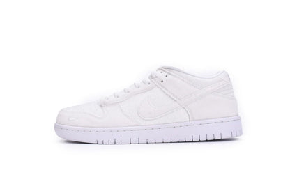 Men's Dover Street Market x SB Dunk Low Triple White Shoes