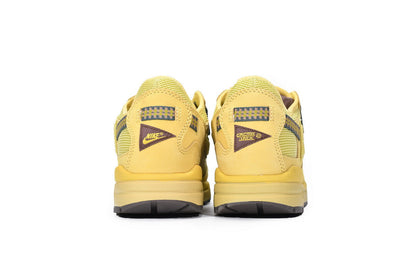 Men's Travis Scott x Air Max 1 Wheat Shoes