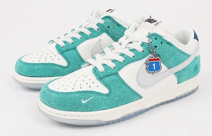 Men's SB Dunk Low Black Guava Ice Shoes