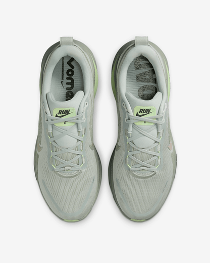 Men's Nike Vomero 18 Light Silver Shoes