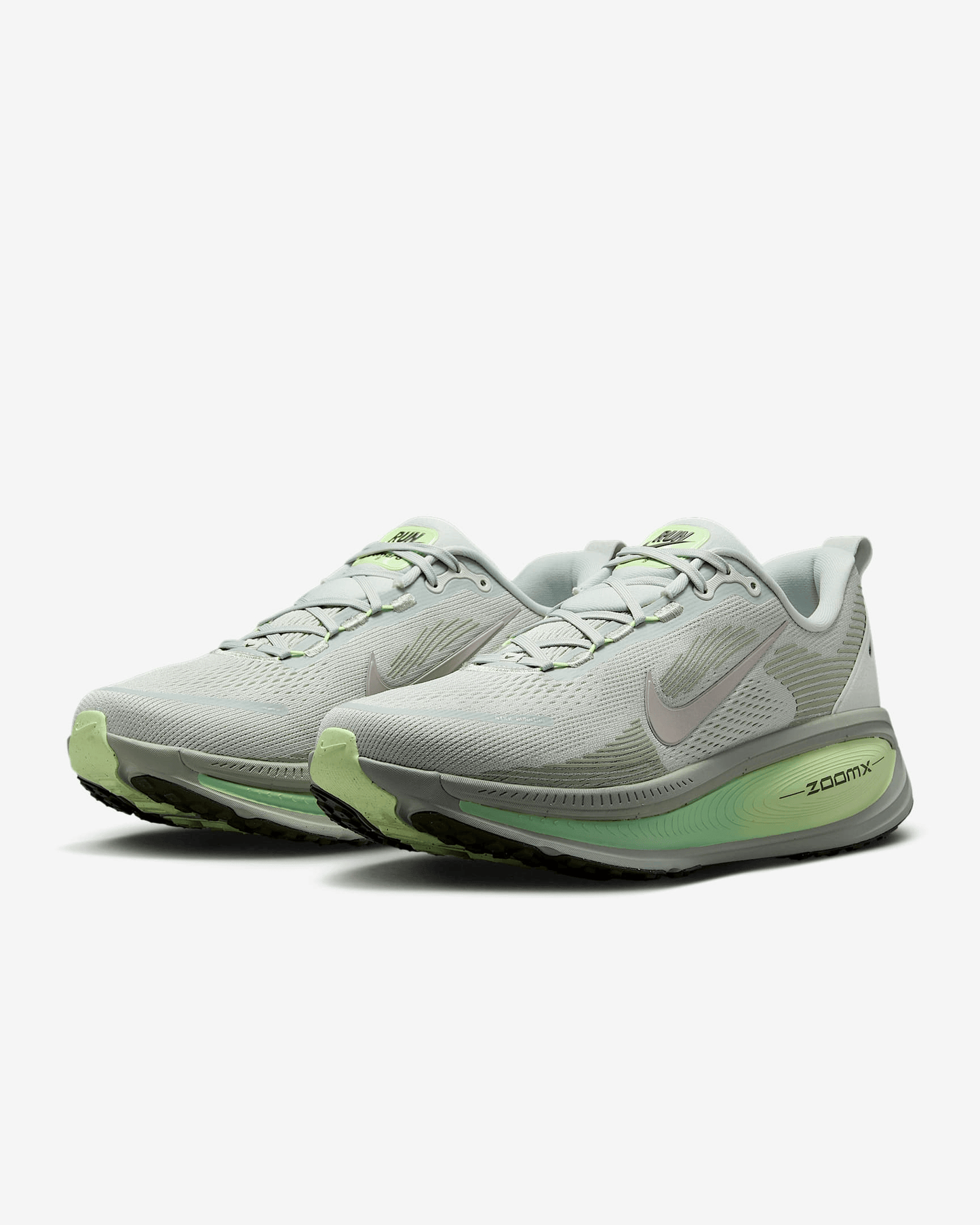 Men's Nike Vomero 18 Light Silver Shoes