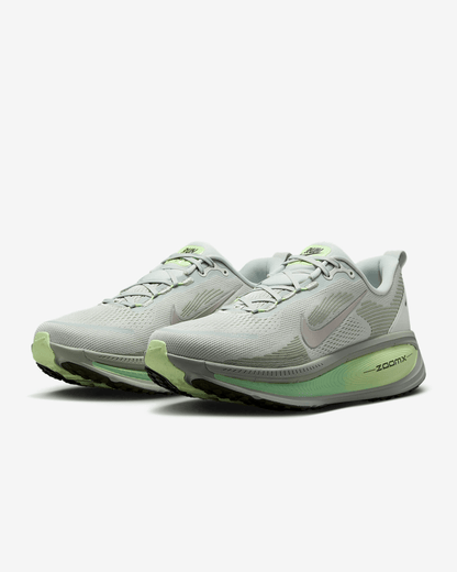 Men's Nike Vomero 18 Light Silver Shoes