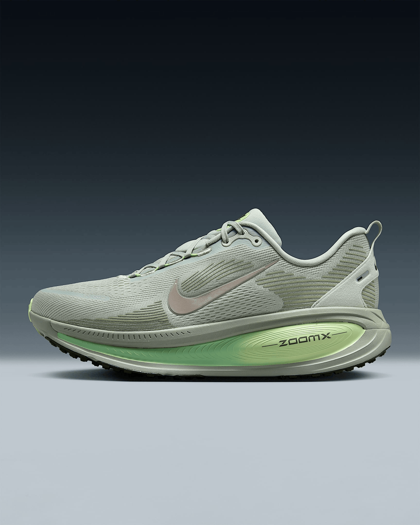 Men's Nike Vomero 18 Light Silver Shoes