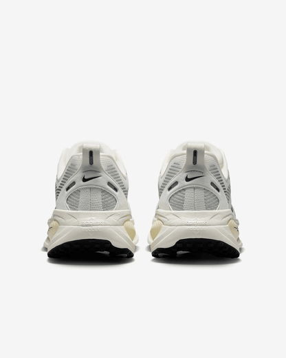Men's Nike Vomero 18 Summit White Shoes