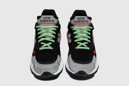 Men's New Balance 920 Black Grey Mint Shoes