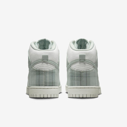 Men's Nike Dunk High Plaid Shoes