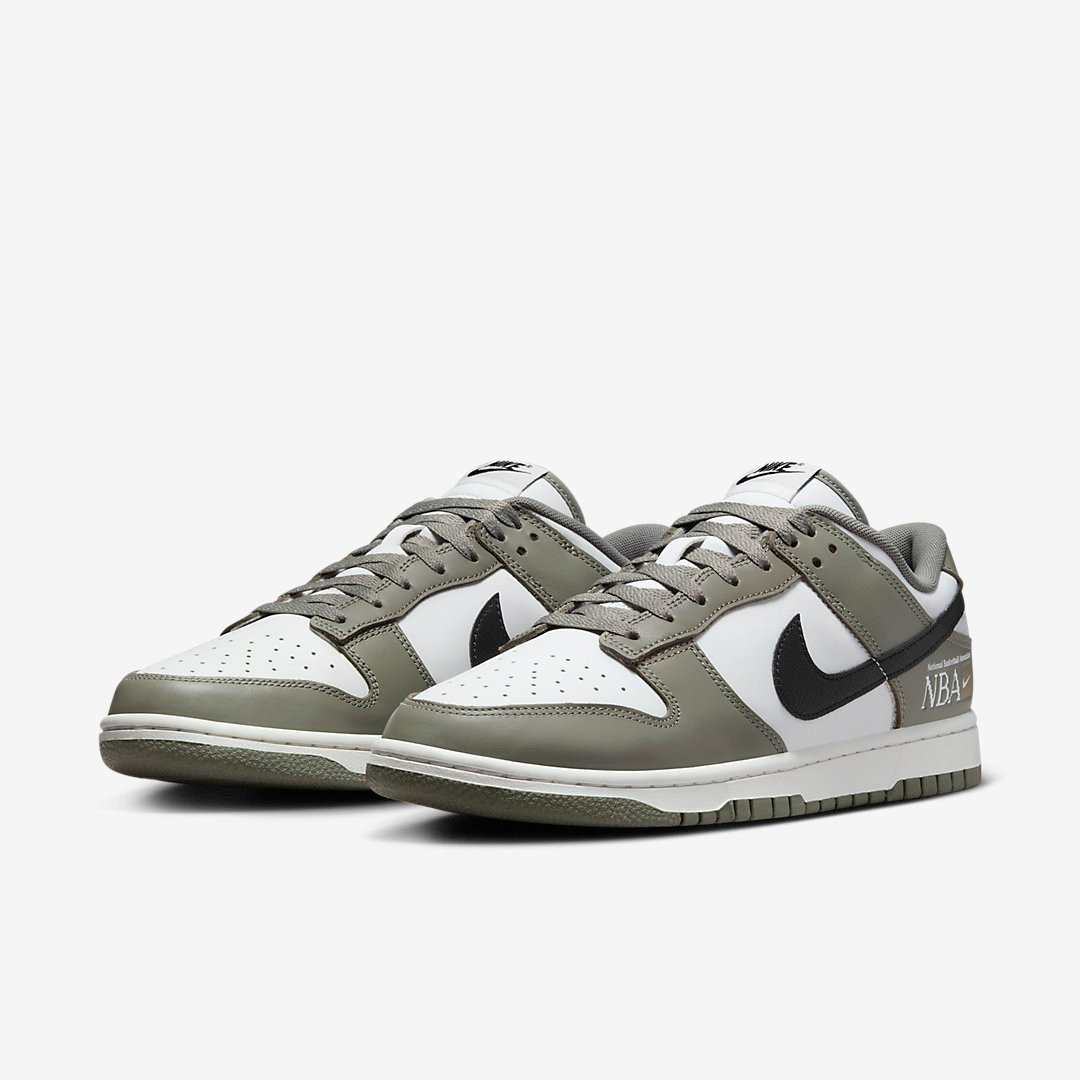 Men's Nike Dunk Low 'NBA Paris' Shoes