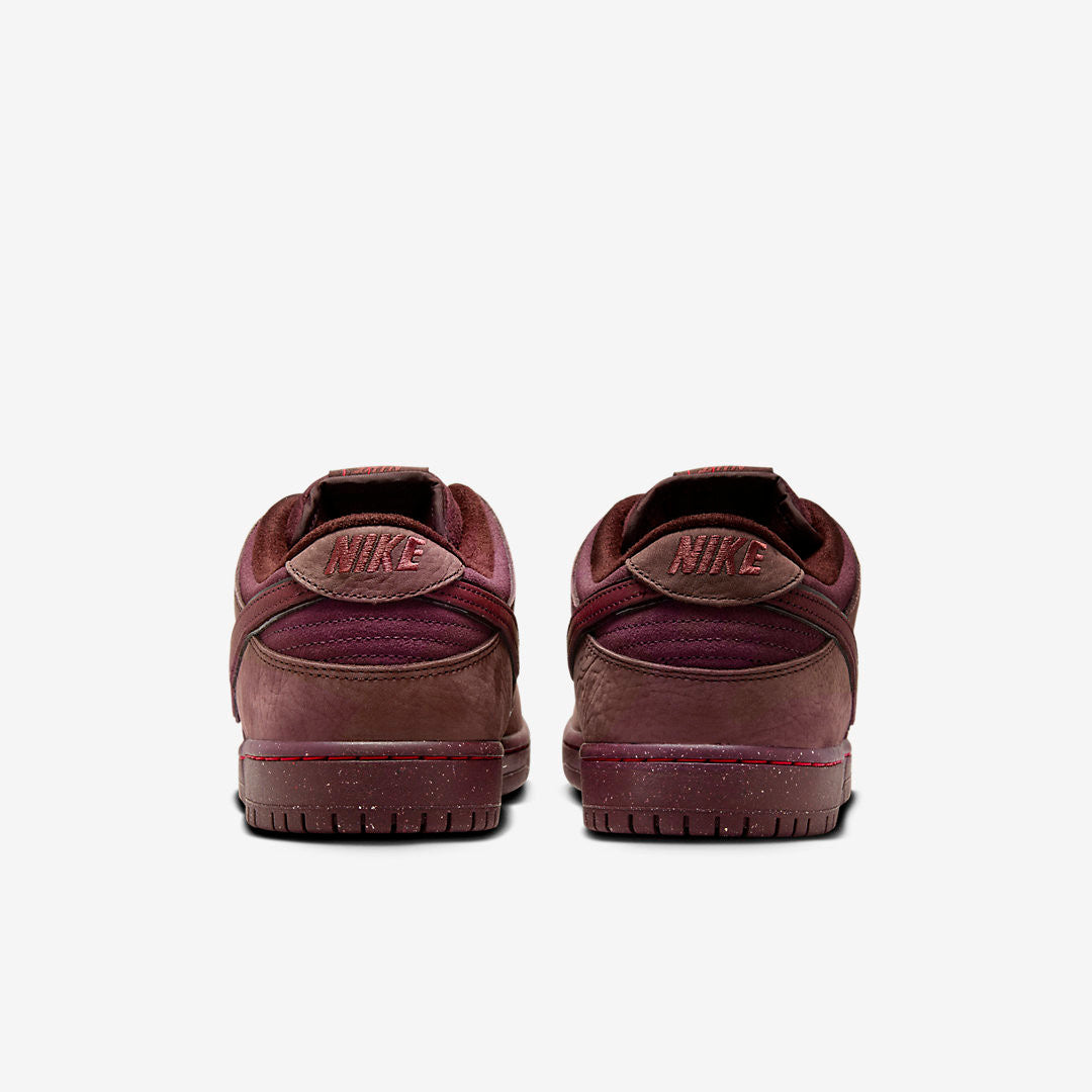 Men's Nike SB Dunk Low 'City of Love' Shoes