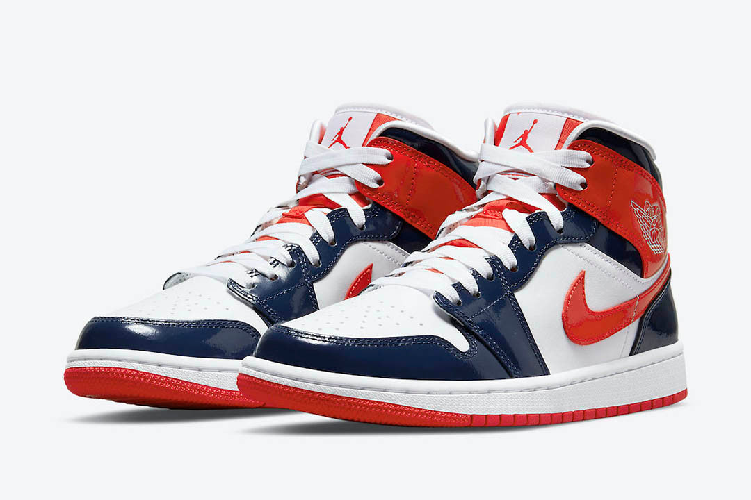 Men's Air Jordan 1 Mid 'Champs Colors' Shoes