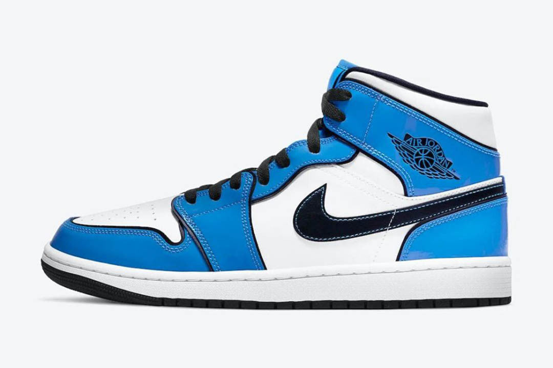 Men's Air Jordan 1 Mid 'Signal Blue' Shoes