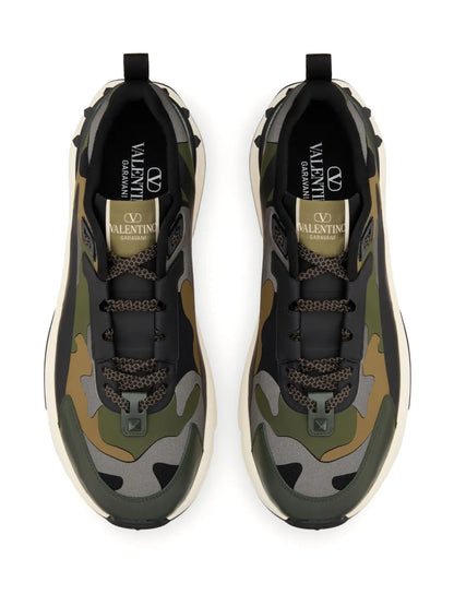 Men's Valentino Garavani Baskets True Act Khaki Multicolor Sneakers