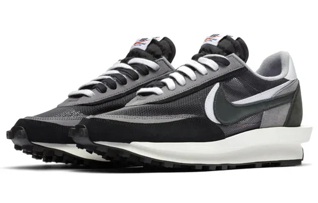 Men's Sacai x Nike LVD Waffle Daybreak Black  Shoes