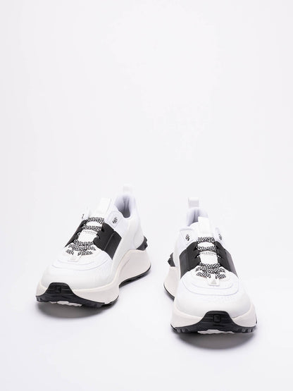 Men's Valentino Garavani Baskets True Act White Sneakers