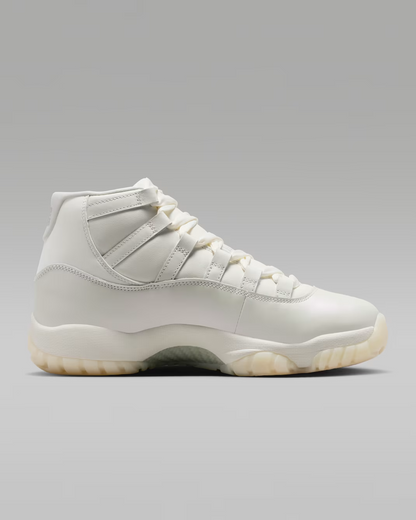 Men's Nike Air Jordan 11 Pearl Shoes