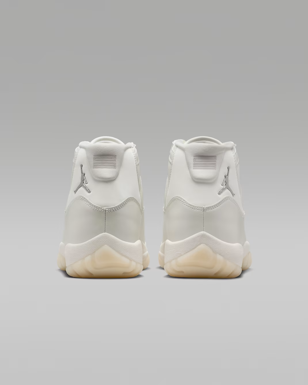 Men's Nike Air Jordan 11 Pearl Shoes