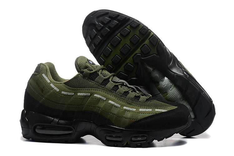 Men's Undefeated x Nike Air Max 95 'Medium Olive' Shoes