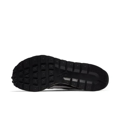 Men's Nike Vaporwaffle Sacai Black White Shoes