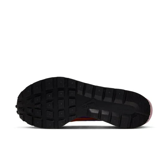 Men's Nike Vaporwaffle Sacai Dark Iris Shoes