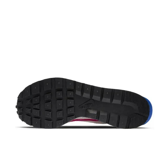 Men's Nike Vaporwaffle Sacai Sail Shoes