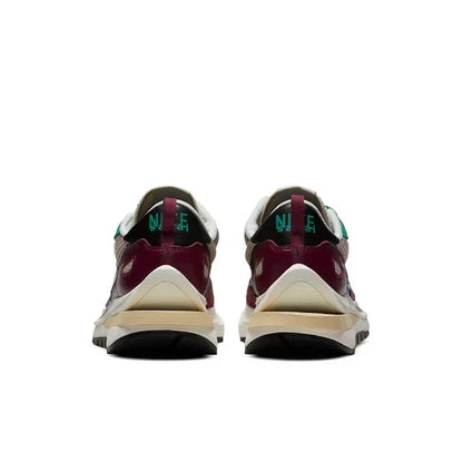 Men's Nike Vaporwaffle Sacai Villain Red Shoes
