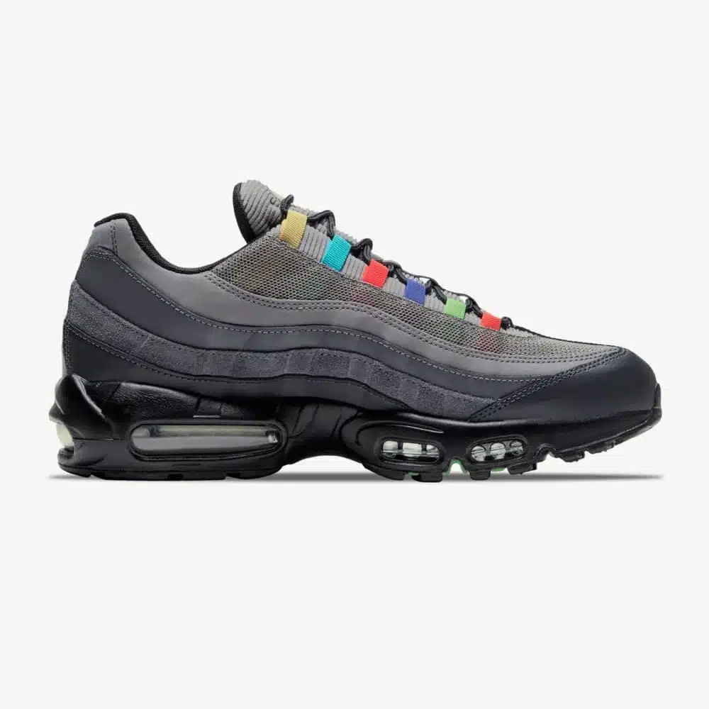 Men's Nike Air Max 95 Evolution of Icons Shoes