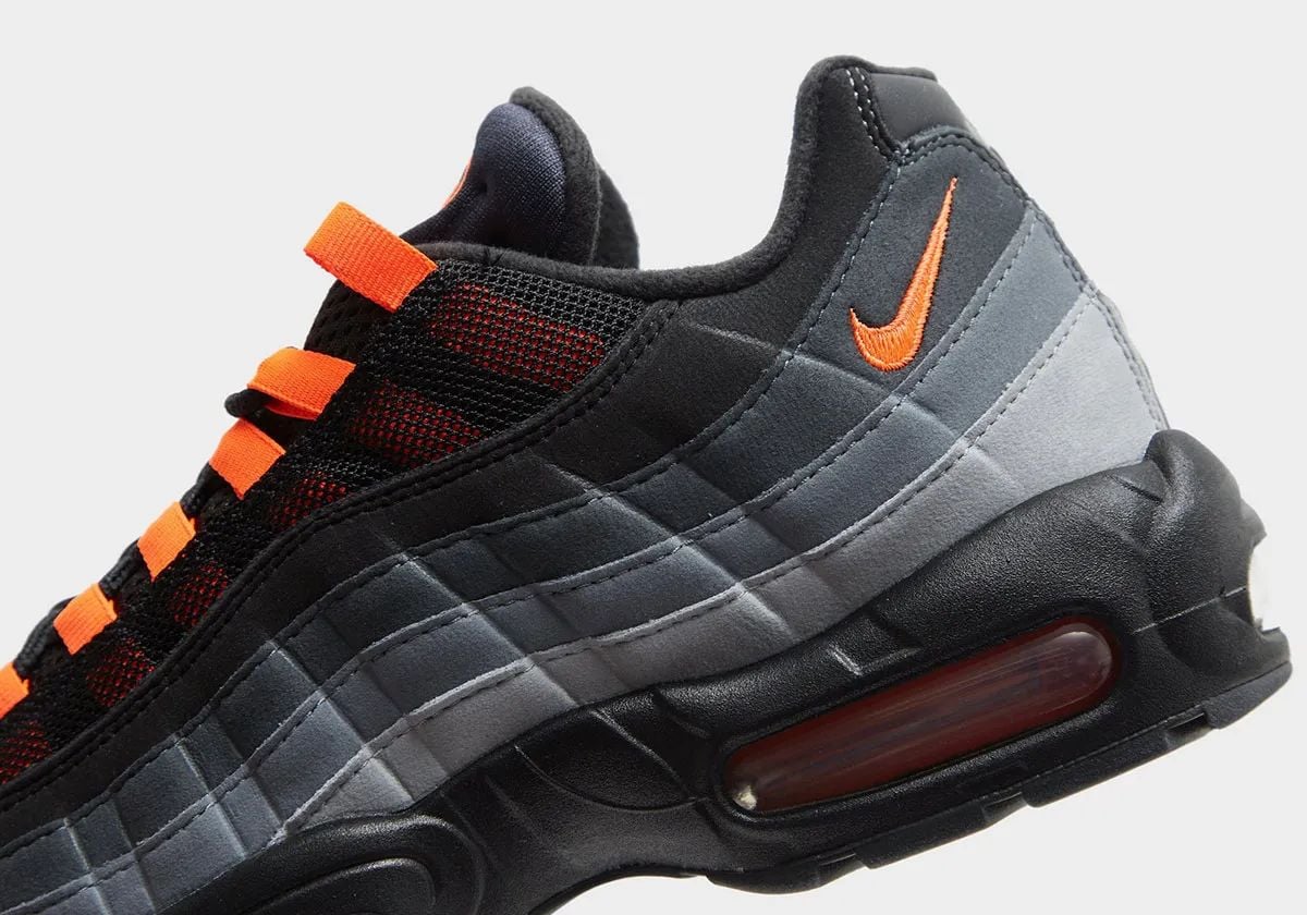 Men's Nike Air Max 95 Black Hyper Crimson Shoes