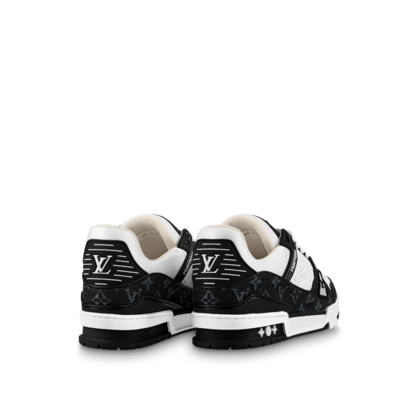 Men's Louis Vuitton Trainer Black White Sneakers